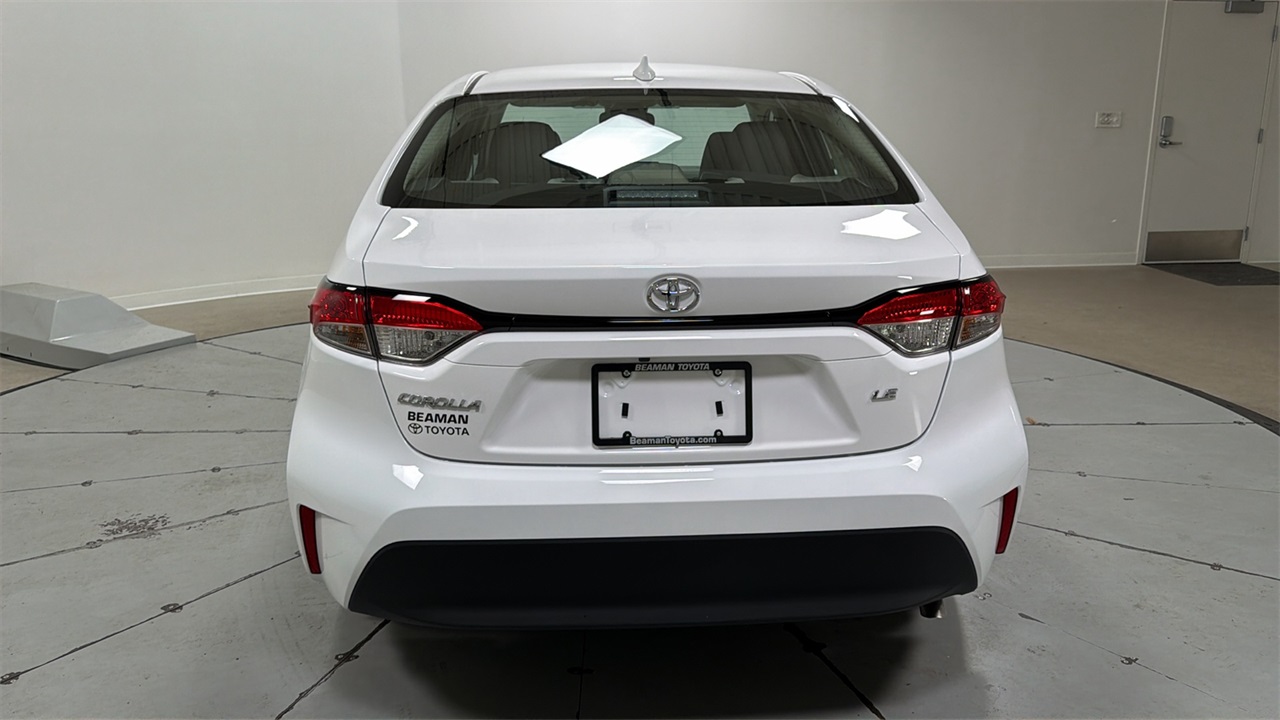 2026 Toyota Corolla LE photo 4