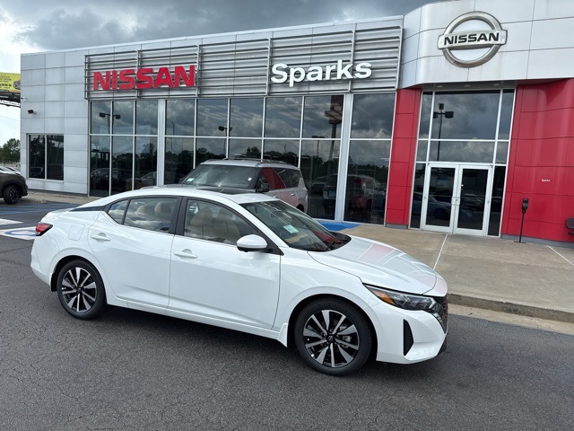 2025 Nissan Sentra SV's photo