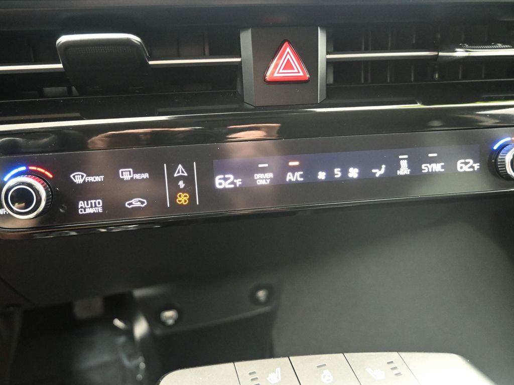 2024 Kia EV6 Light photo 14
