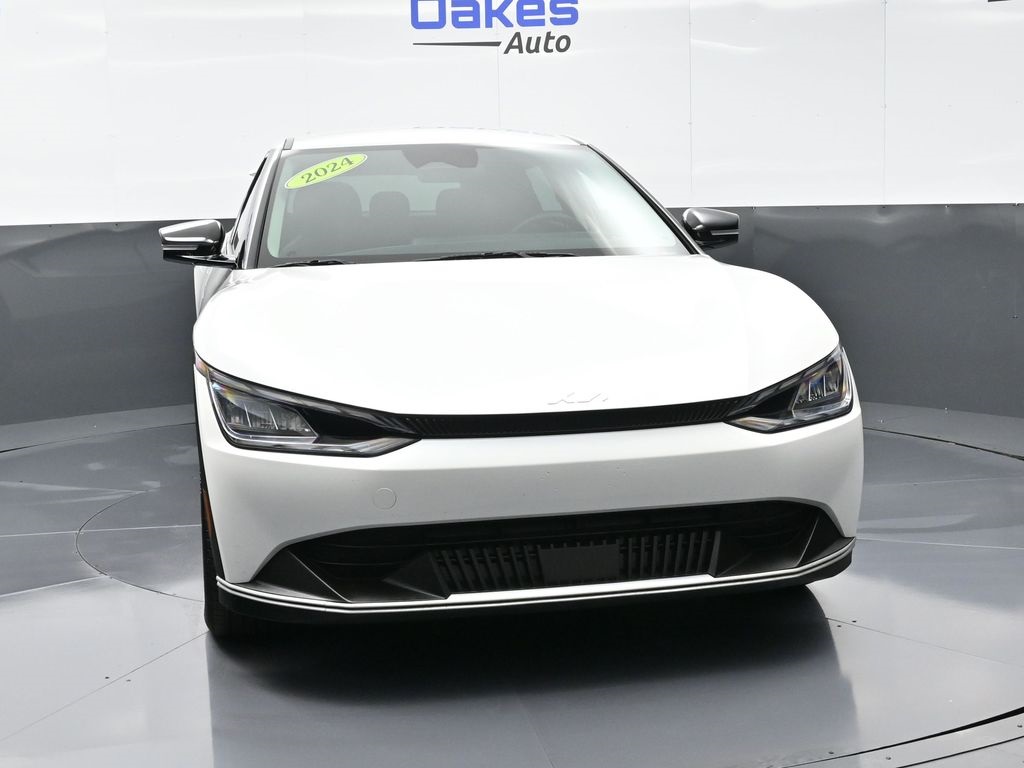 2024 Kia EV6 Light photo 2