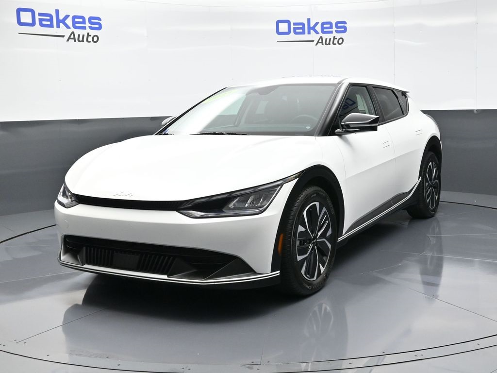 2024 Kia EV6 Light photo 3