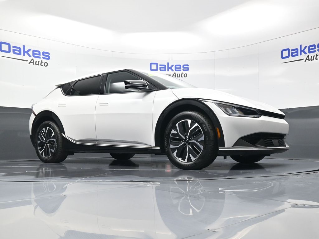2024 Kia EV6 Light photo 28