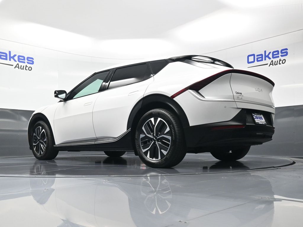 2024 Kia EV6 Light photo 32