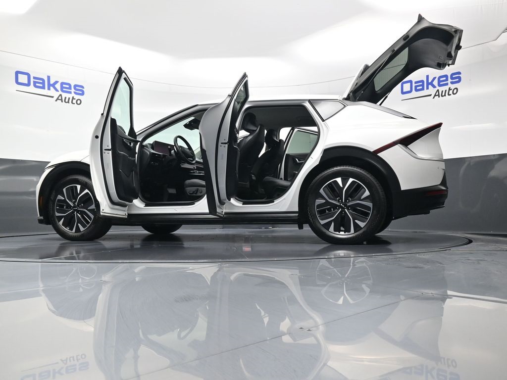 2024 Kia EV6 Light photo 51