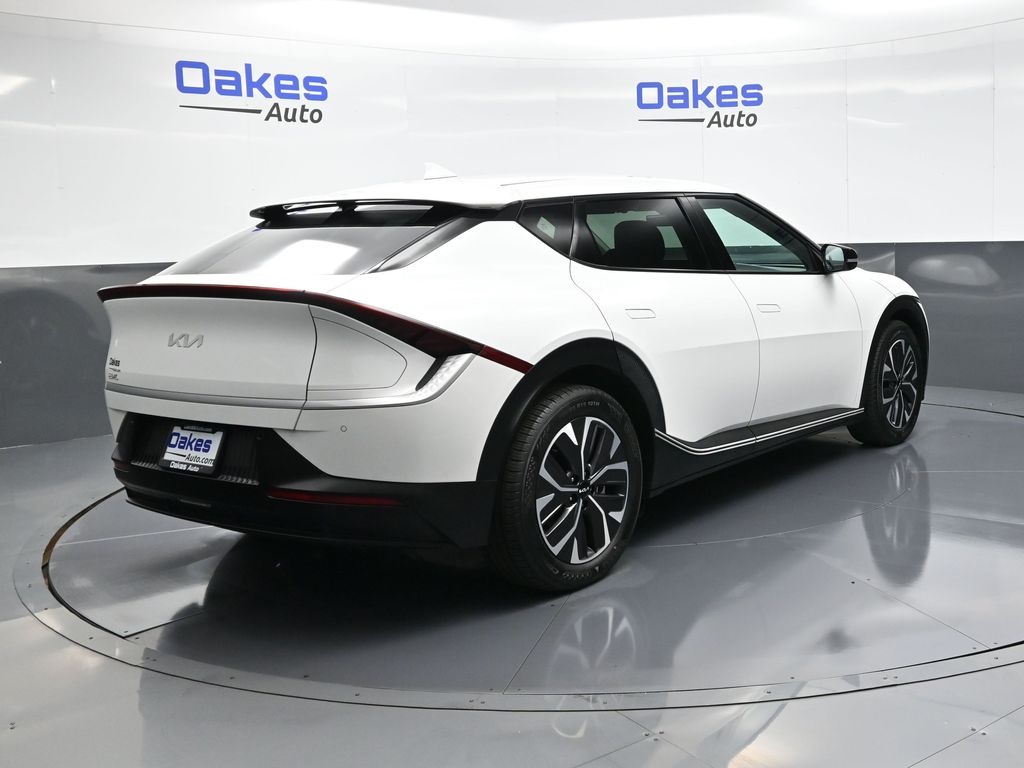 2024 Kia EV6 Light photo 7