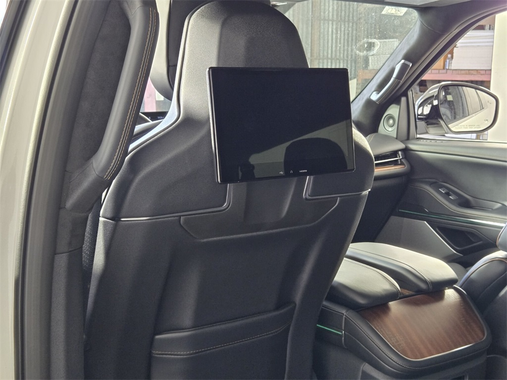 new 2026 Lincoln Navigator L car, priced at $127,535