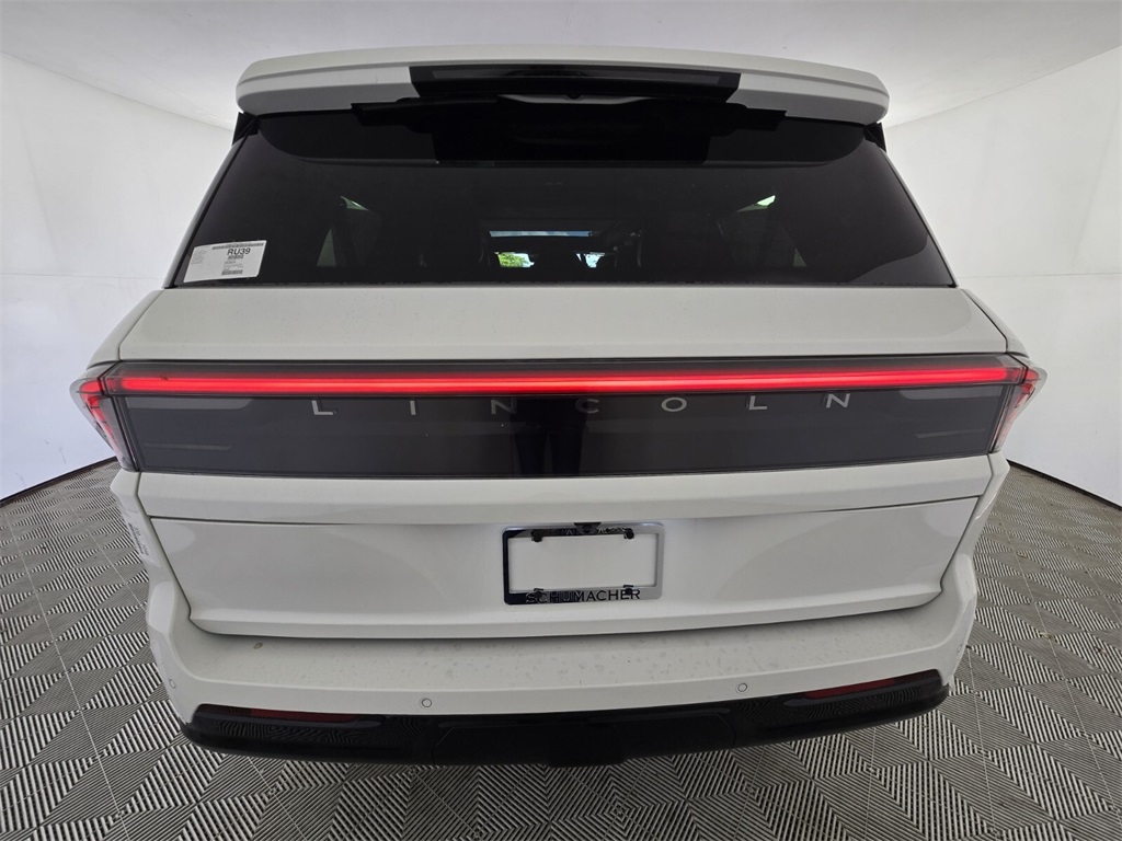 new 2026 Lincoln Navigator L car, priced at $127,535