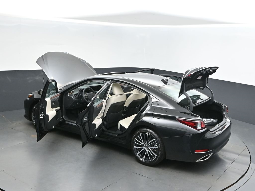 2025 Lexus ES 350 photo 2