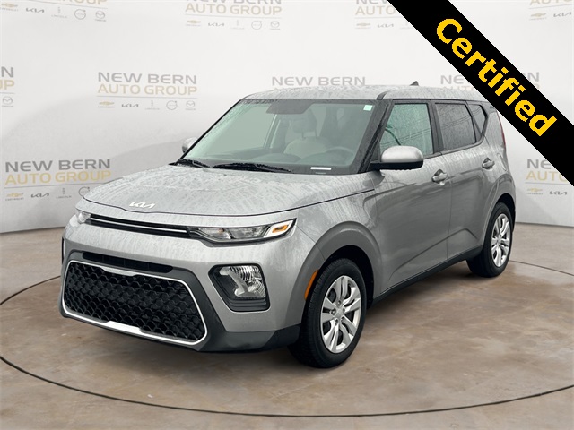 2022 Kia Soul LX's photo