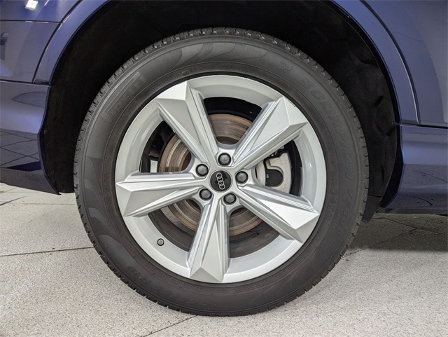 used 2022 Audi Q7 car, priced at $31,881