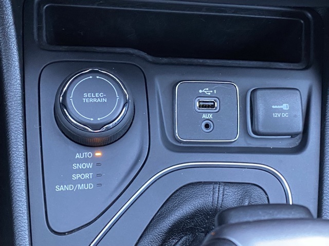 used 2022 Jeep Cherokee car, priced at $19,998