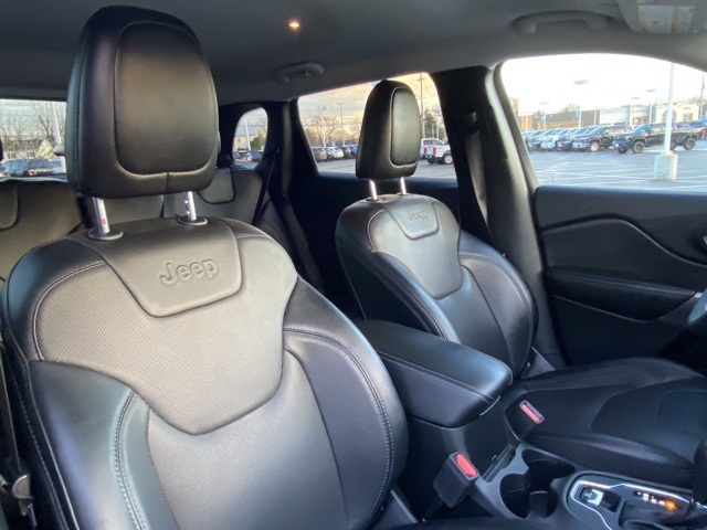 used 2022 Jeep Cherokee car, priced at $19,998