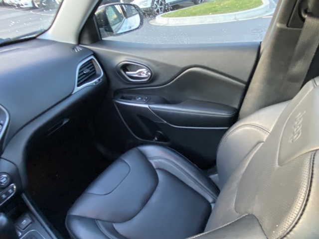 used 2022 Jeep Cherokee car, priced at $19,998