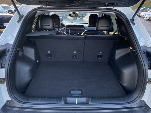 used 2022 Jeep Cherokee car, priced at $19,998