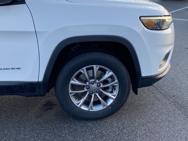 used 2022 Jeep Cherokee car, priced at $19,998