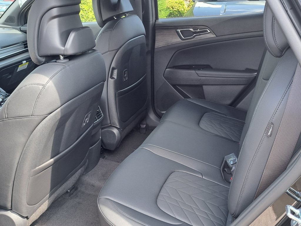 2025 Kia Sportage Plug-In Hybrid X-Line SUV AWD 13