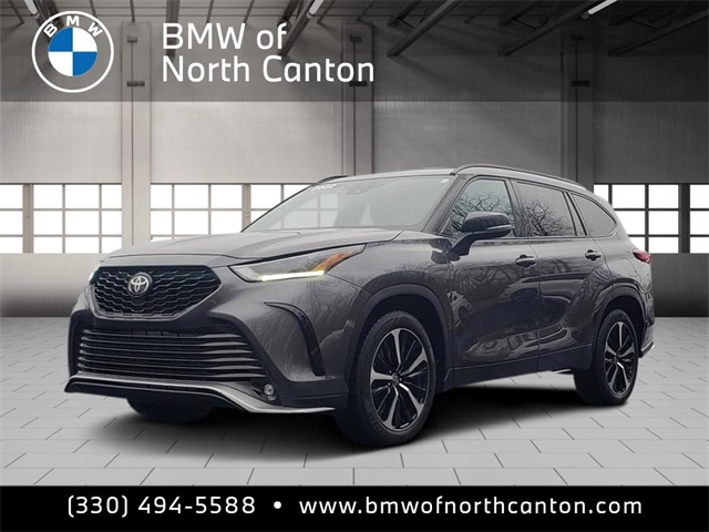 2022 Toyota Highlander XSE's photo