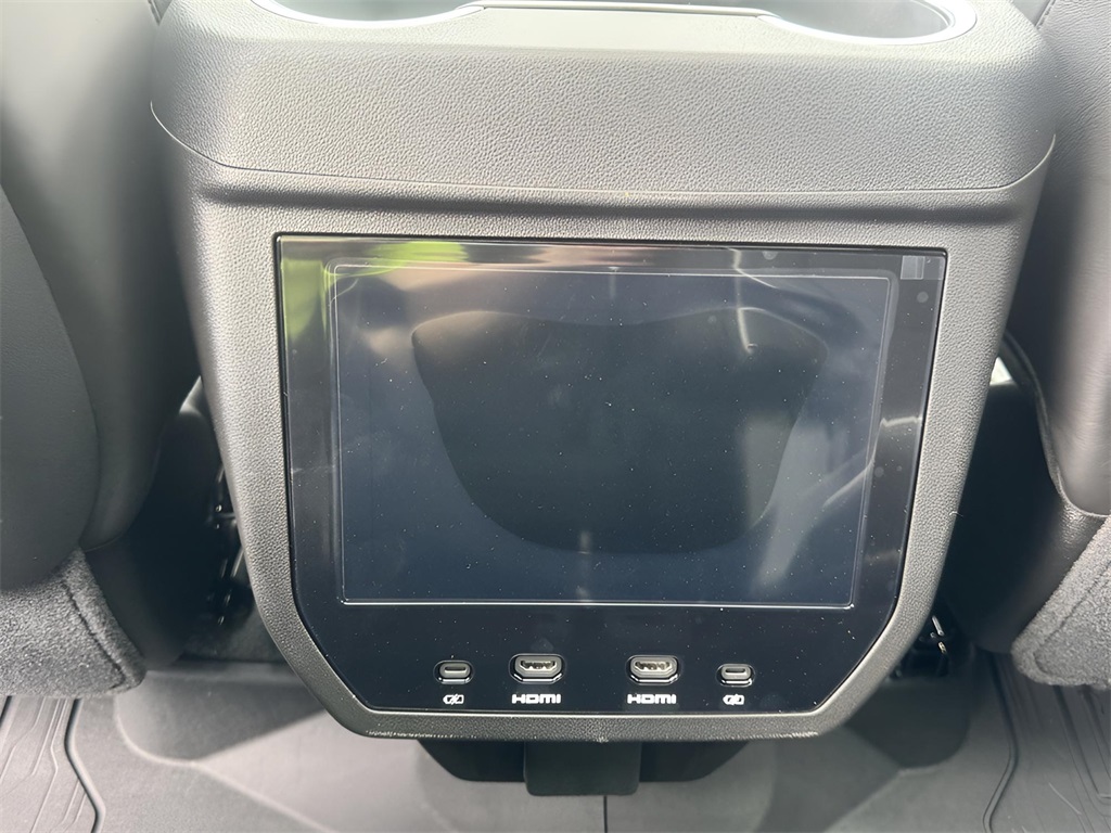 2025 Gmc Yukon XL AT4 Ultimate photo 26