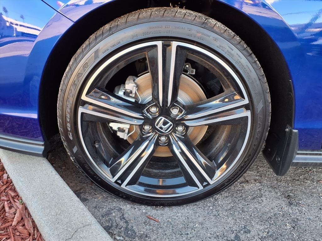 new 2025 Honda Accord Hybrid car, priced at $35,205