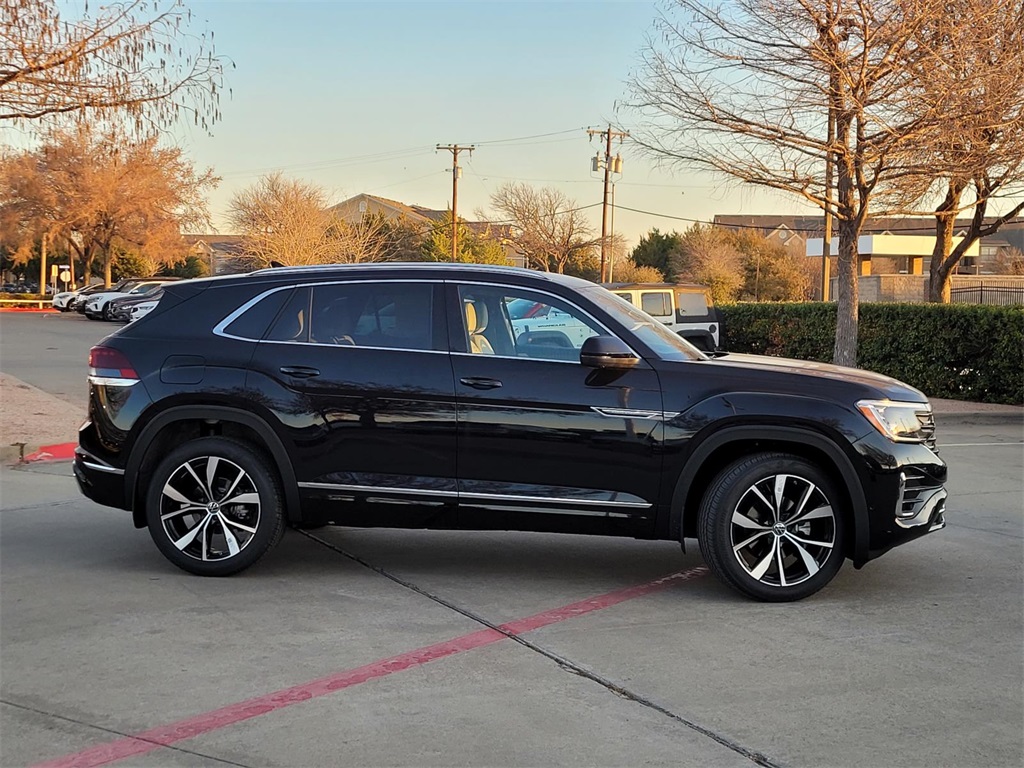 new 2026 Volkswagen Atlas Cross Sport car, priced at $51,760