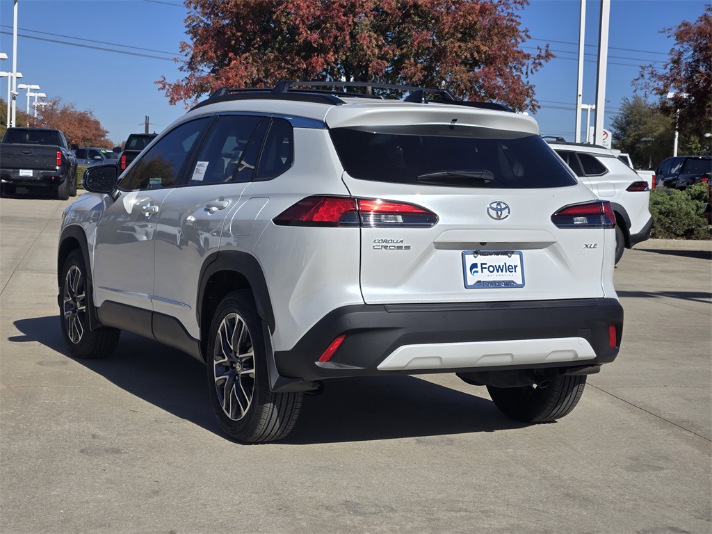 2026 Toyota Corolla Cross XLE photo 2