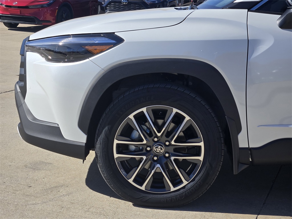 2026 Toyota Corolla Cross XLE photo 4