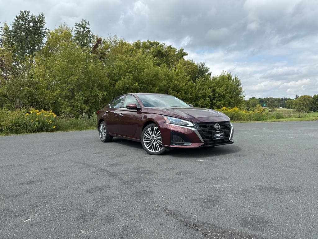 Used 2024 Nissan Altima 2.5 SL Cars