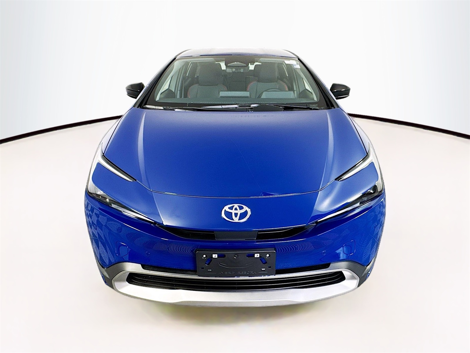 2025 Toyota Prius Plug-in Hybrid SE photo 2