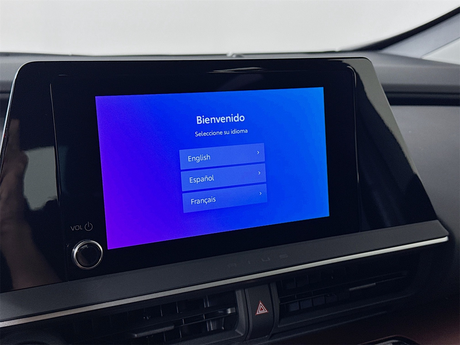 2025 Toyota Prius Plug-in Hybrid SE photo 8