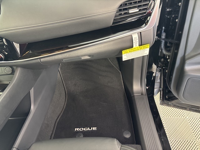 2025 Super Black Nissan Rogue SL FWD SUV