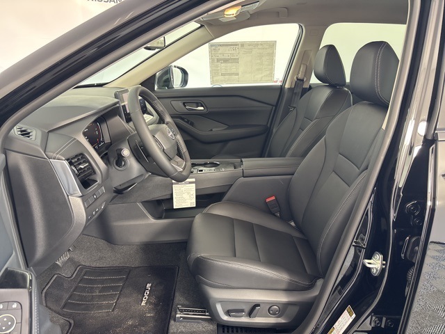 2025 Super Black Nissan Rogue SL FWD SUV