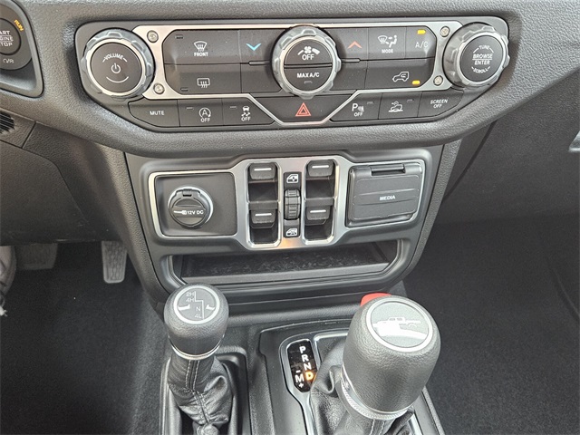 2025 Jeep Gladiator Sport S