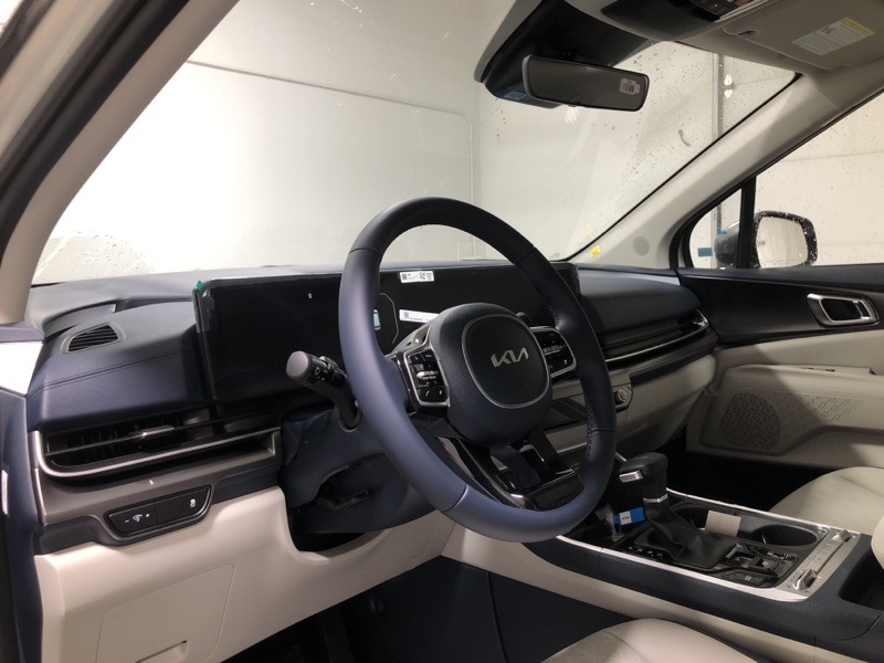 2026 Kia Carnival SX photo 20