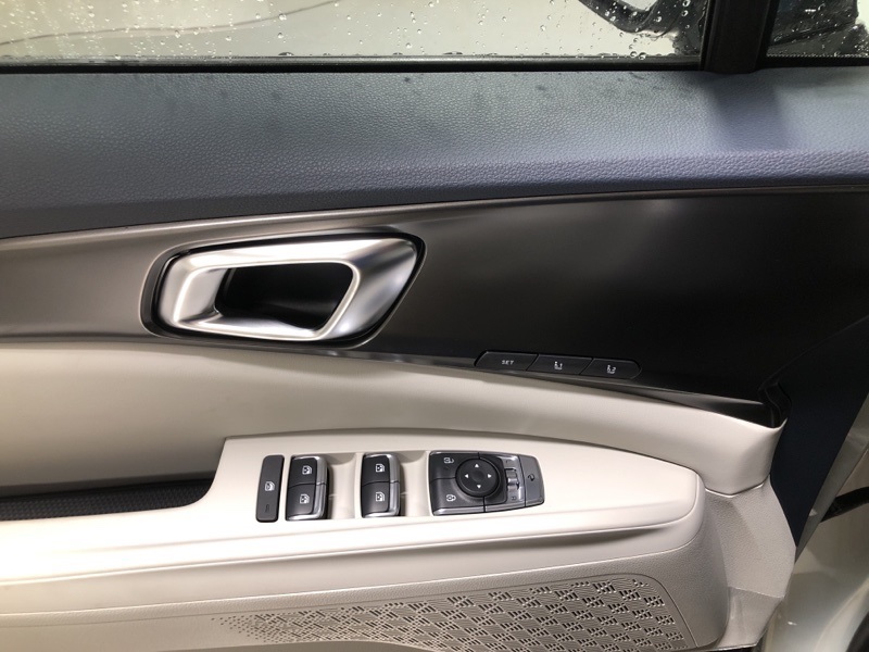 2026 Kia Carnival SX photo 21