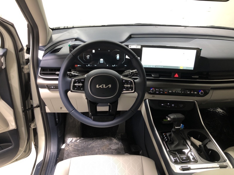 2026 Kia Carnival SX photo 28
