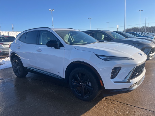 2026 Buick Envision Sport Touring's photo