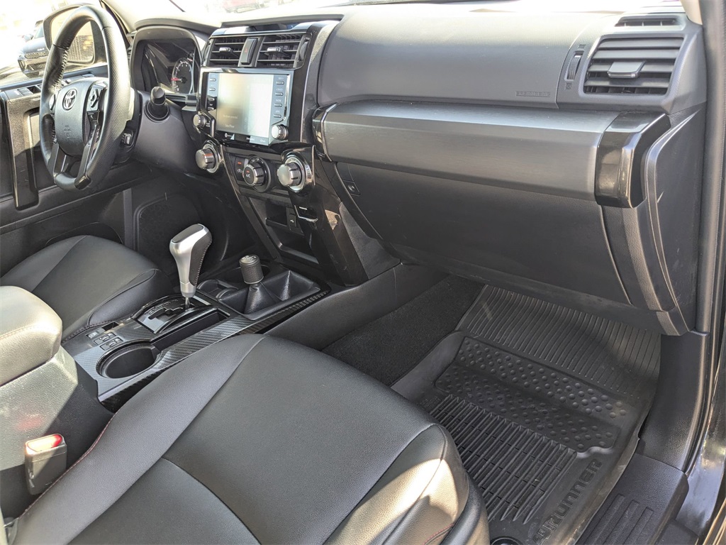 2023 Toyota 4Runner TRD Off-Road Premium photo 28