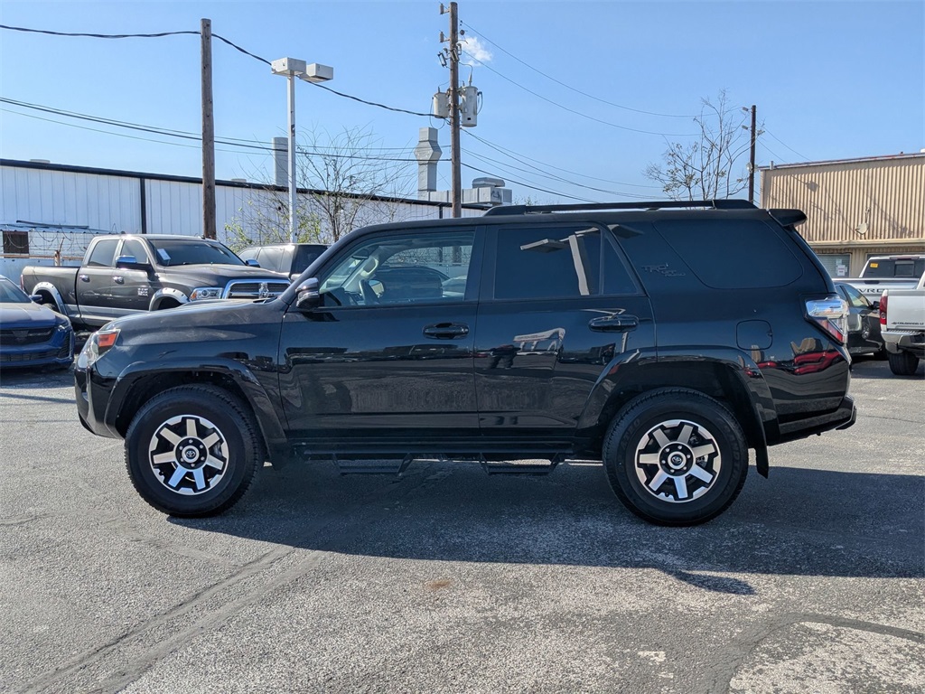 2023 Toyota 4Runner TRD Off-Road Premium photo 8