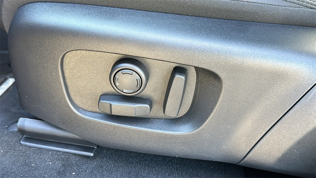 new 2026 Land Rover Range Rover Evoque car, priced at $55,175