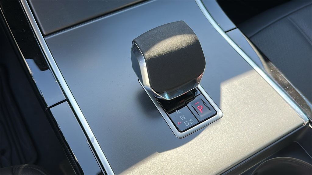 new 2026 Land Rover Range Rover Evoque car, priced at $55,175