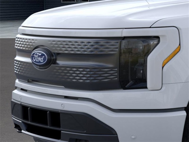 2025 Ford F-150 Lightning photo 15