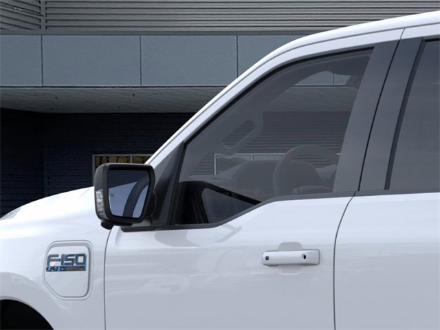 2025 Ford F-150 Lightning photo 18