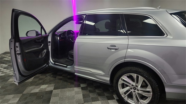 2022 Audi Q7 45 Premium Plus quattro 2022 Audi Q7 45 Premium Plus quattro