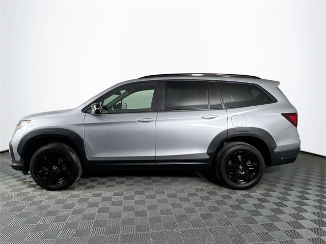 2022 Honda Pilot TrailSport photo 2