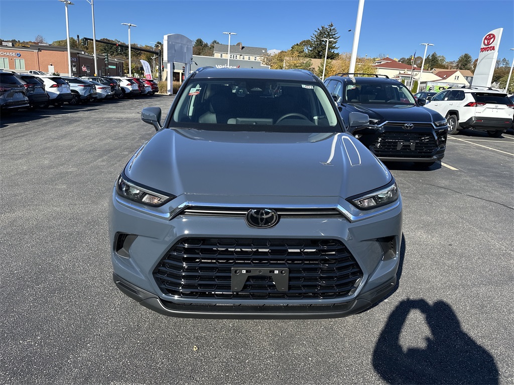 New 2026 Toyota Grand Highlander SUV