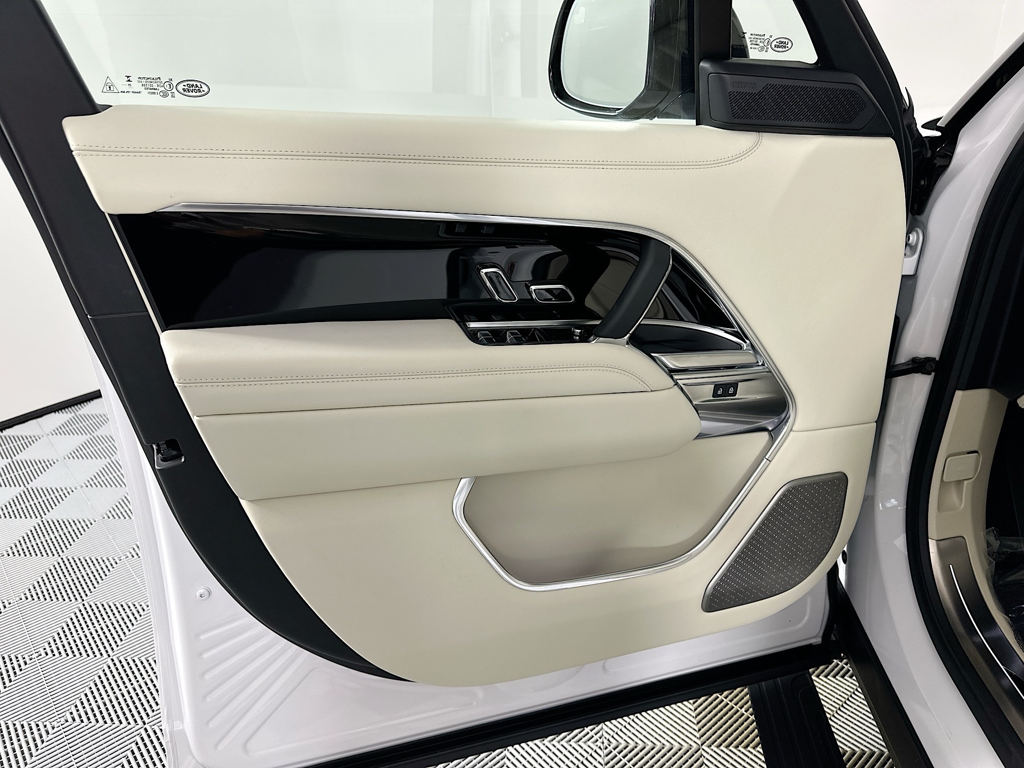 new 2026 Land Rover Range Rover car, priced at $189,460