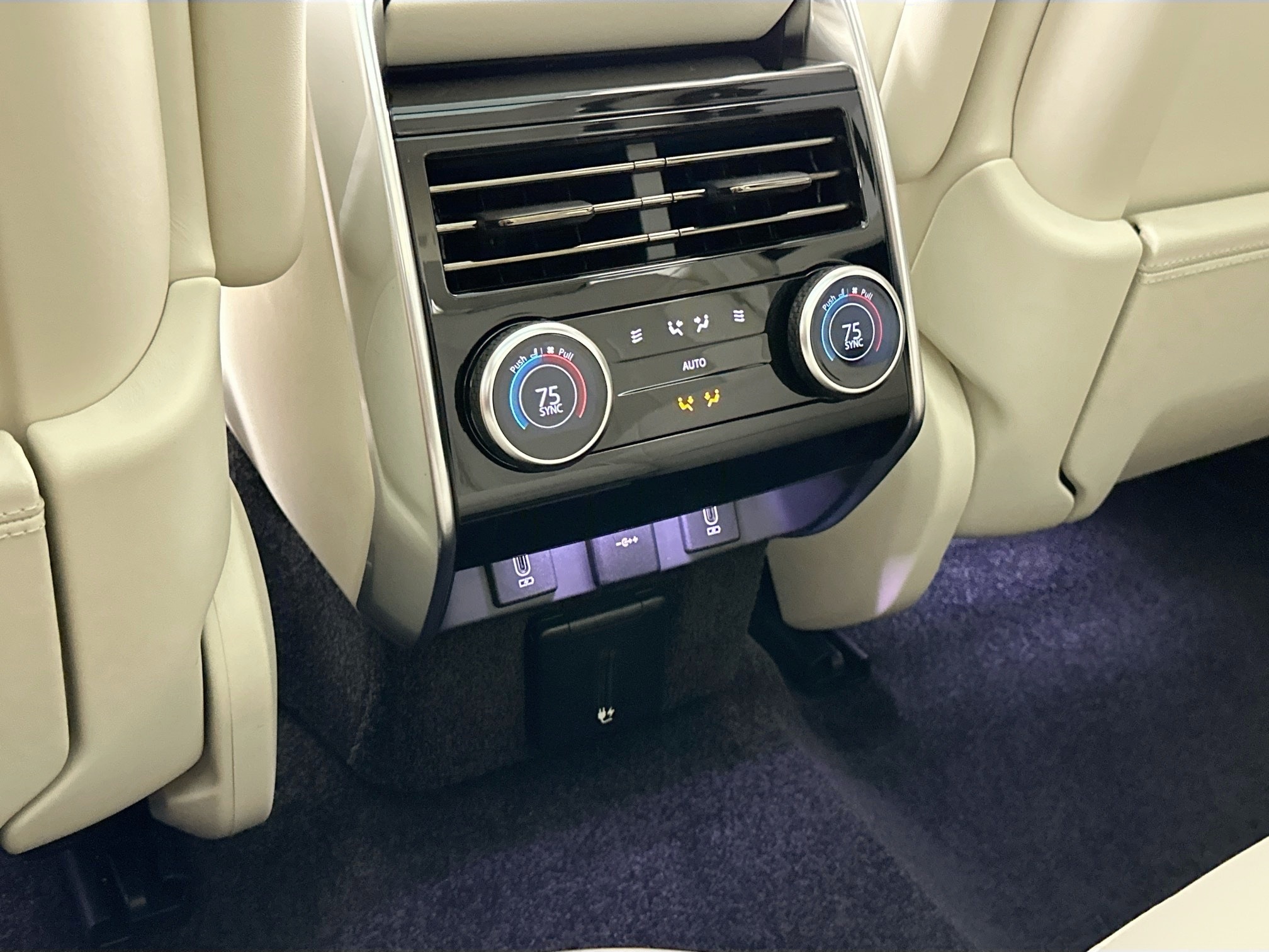 new 2026 Land Rover Range Rover car, priced at $189,460