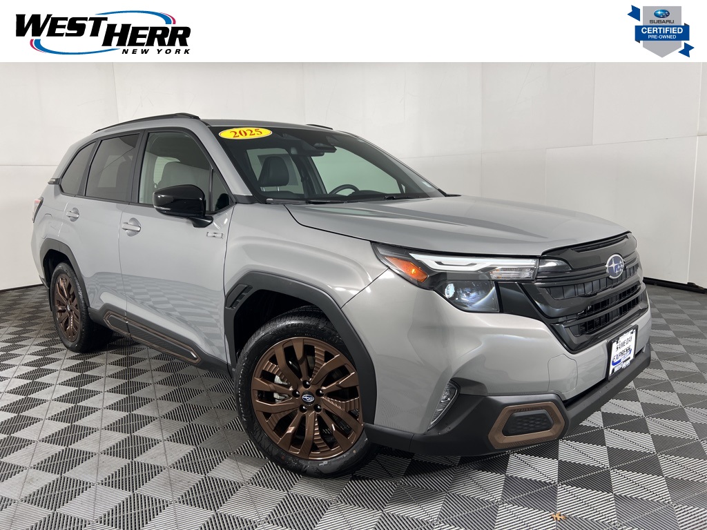 2025 Subaru Forester Sport's photo