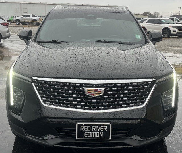2024 Cadillac XT4 Premium Luxury photo 3