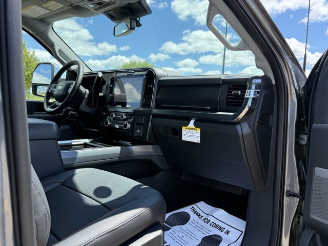 2025 Ford F-350 Super Duty Lariat